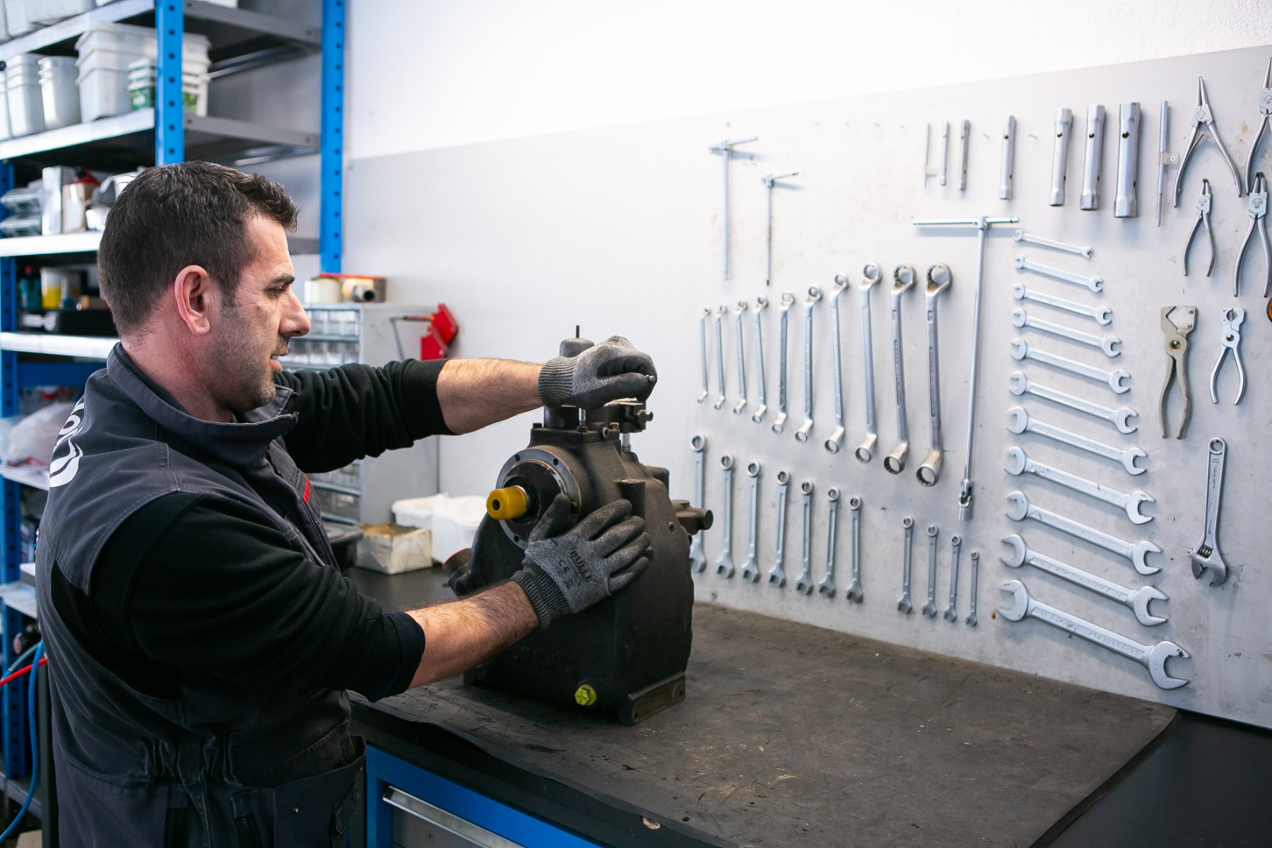 Επισκευή βλαβών σε μηχανήματα